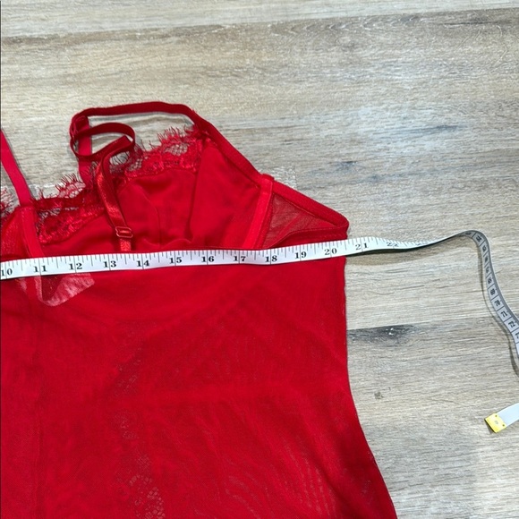 Just Sexy Lingering Sixe 3X  Vibrant Red Lace Chemise with Underwire Support - Picture 7 of 8